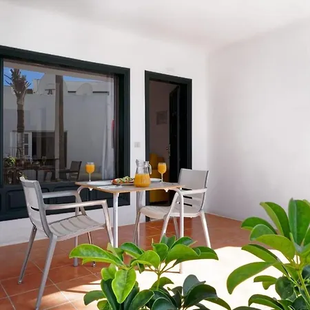 At 50m From The Ocean, With Wifi And Pool, In Puerto Del Carmen *