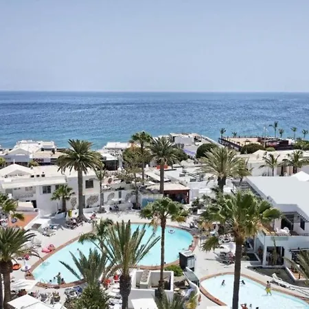 At 50m From The Ocean, With Wifi And Pool, In Puerto Del Carmen شقة بويرتو ذيل كارمين