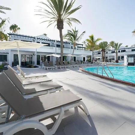 At 50m From The Ocean, With Wifi And Pool, In Puerto Del Carmen