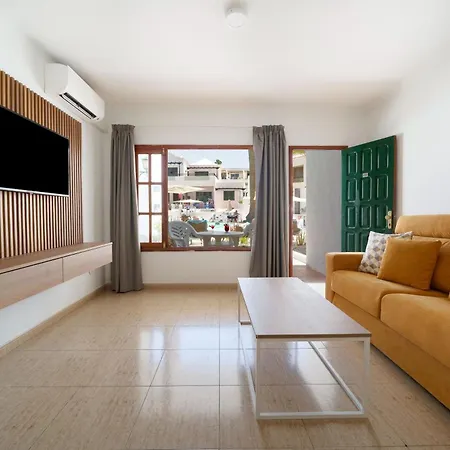 At 50m From The Ocean, With Wifi And Pool, In Puerto Del Carmen شقة بويرتو ذيل كارمين